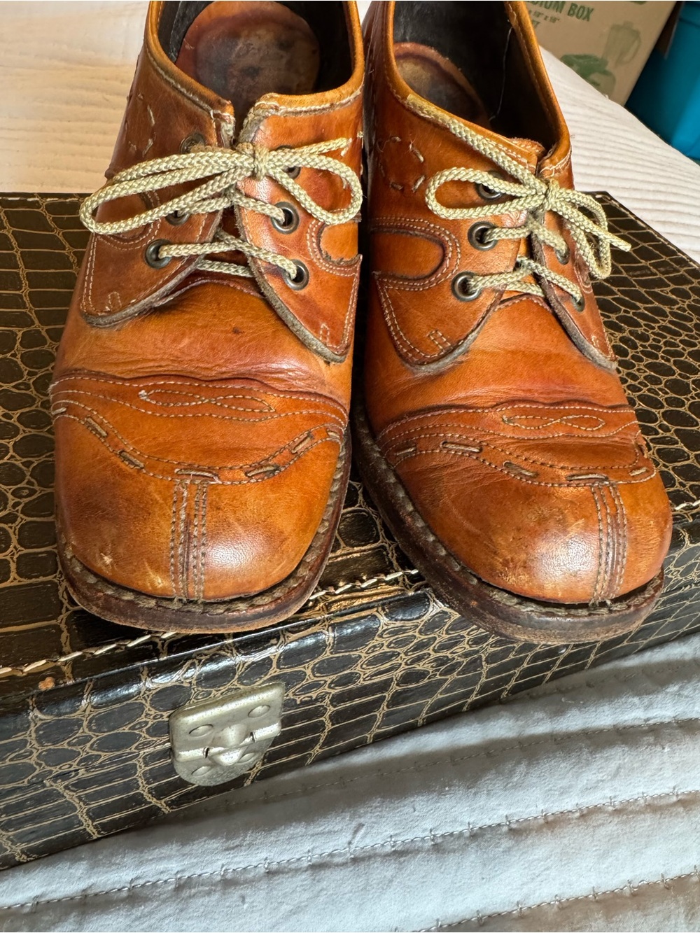 Vintage Buskens Women’s Brown Leather Lace-Up Heeled Oxfords - Picture 2 of 10
